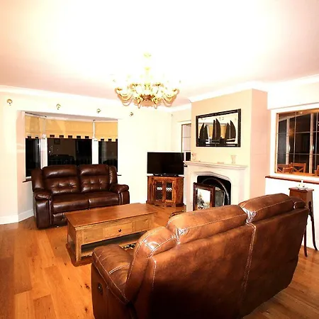 Direct Seaview. Perfect For Groups- 5 Km To Holiday home
