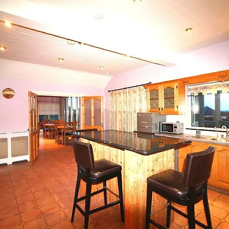 Holiday home Direct Seaview. Perfect For Groups- 5 Km To Galway