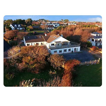 Direct Seaview. Perfect For Groups- 5 Km To