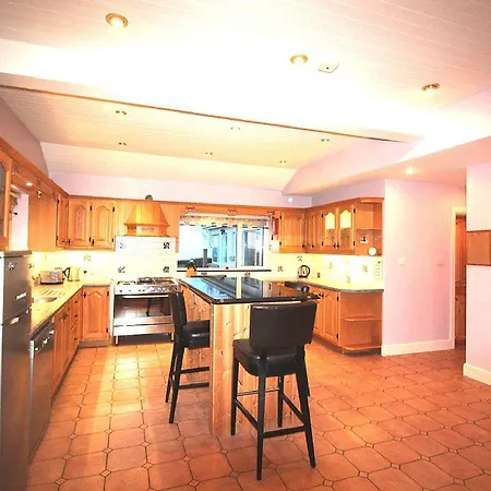 Direct Seaview. Perfect For Groups- 5 Km To Holiday home *